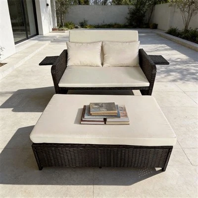 Iron Lounge Chair na otvorenom